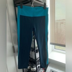 GAPFit Capri, high waisted leggings, Size XS